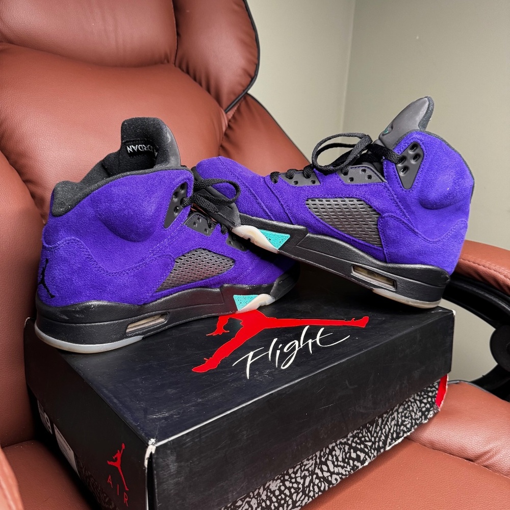 Air Jordan 3 Retro OG Purple